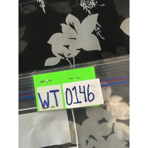 Croft n Barrow Top Women Size XL Sheer Black White Flowers Button up Long Sleeve - Picture 13 of 13